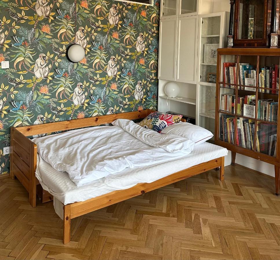 Bright & Spacious Home In Buda Budapesta Exterior foto